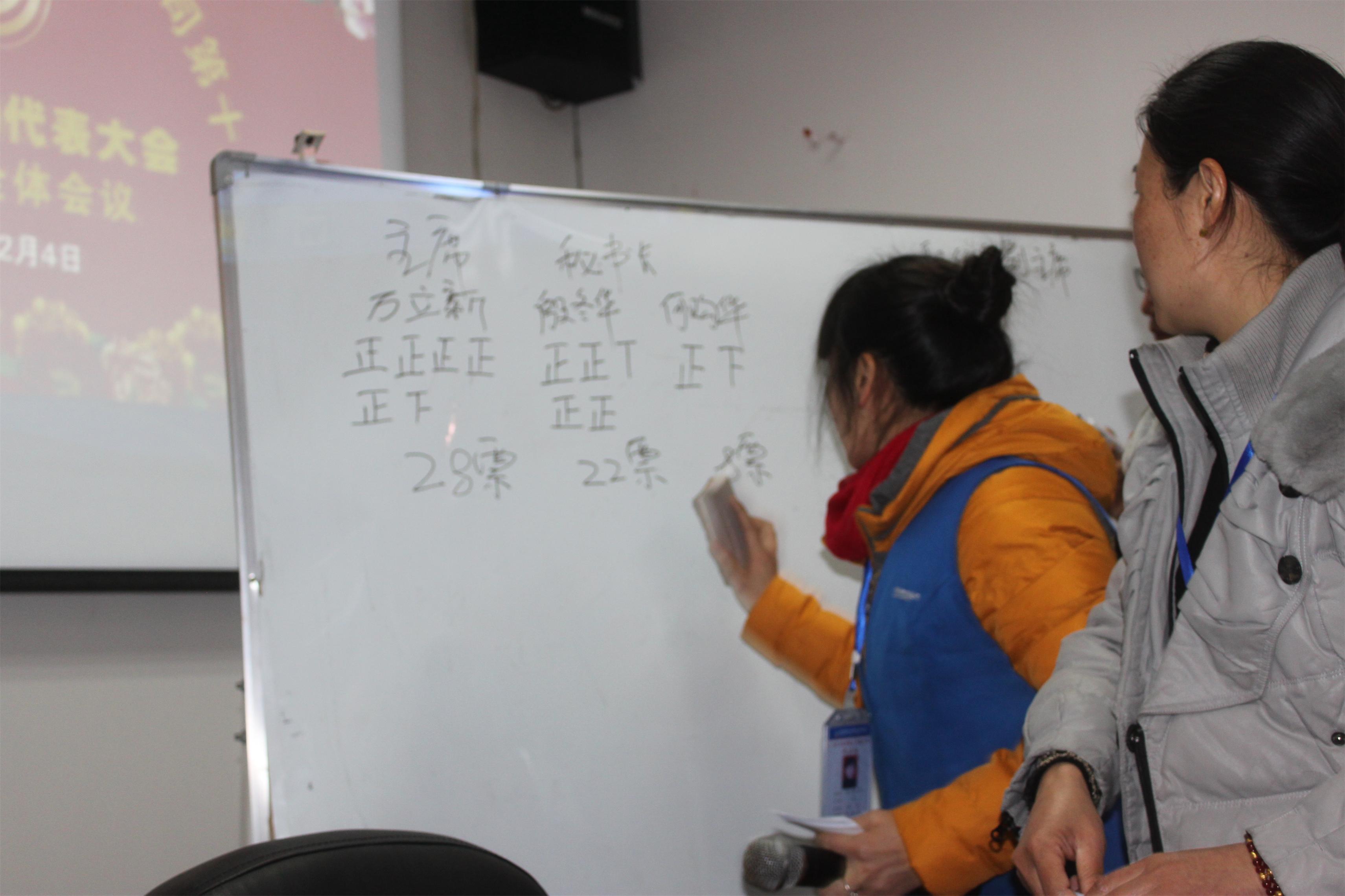 株洲市奇跡報廢汽車回收拆解有限責(zé)任公司,株洲報廢汽車回收,株洲農(nóng)機(jī)報廢回收,廢舊金屬回收